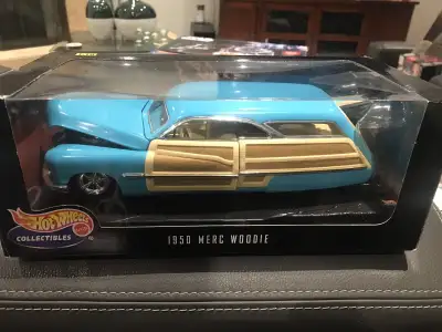 1/18 DIECAST HOTWHEELS 1950 MERC WOODIE BLUE SURFBOARD RARE, View more