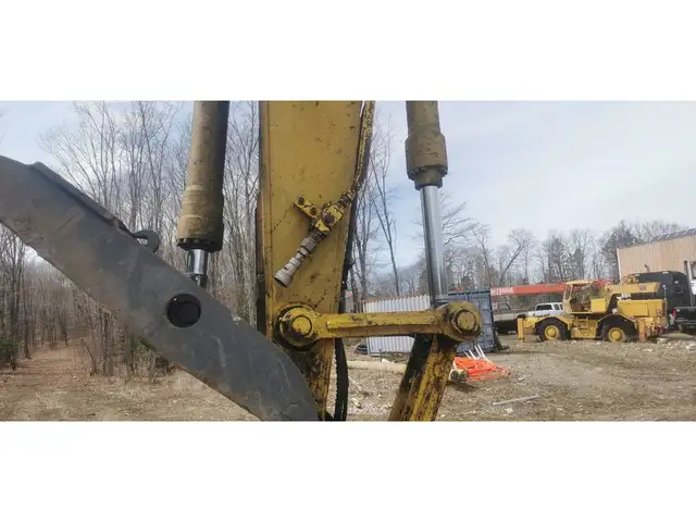 2008 Kobelco SK235SRLC-1E Excavator in Heavy Equipment in Barrie - Image 20