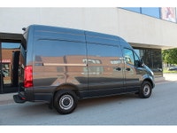 ONLY 47,000!!! , YES , ONLY 47,000 KM!!! 2022 MERCEDES SPRINTER 2500 - 144 - HIGH ROOF -- 3.0L V6 PO... (image 9)