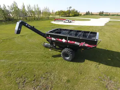2023 JM 1222-20S WIDETOP Black Canada Proud Edition Grain Cart Equipment 1050/50R32 Lug Tires 5 Poin...