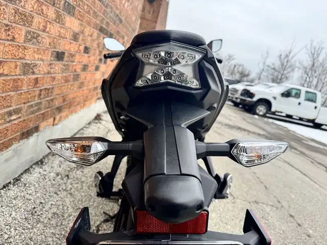 2020 Kawasaki Ninja 650 ABS **ONLY 2,000 KM** in Sport Bikes in Markham / York Region - Image 12
