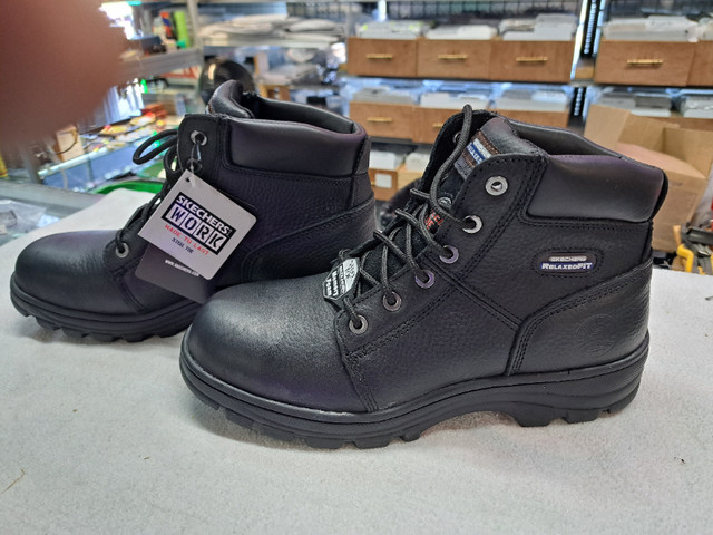 SKECHERS -RELEAXED FIR - STEEL TOE WORK BOOTS - SIZE 10.5 in Men's Shoes in Red Deer