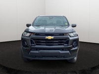 Used 2024 Chevrolet Colorado LT Crew Cab 4WD for Sale in Edmonton, AB | Low Mileage (17,000 km) | Bl... (image 5)