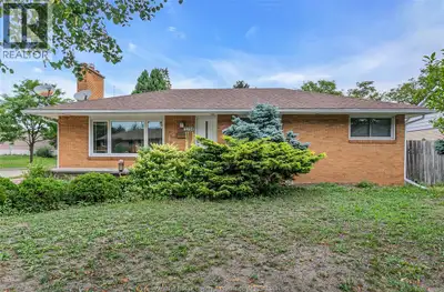 Don't miss this beautiful over sized ranch in South Windsor. This home features 3 bedroom, 2 bath, l...