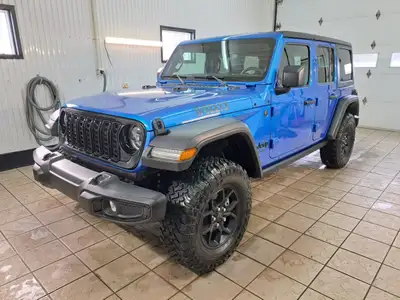 JEEP WRANGLER WILLYS 4 PORTES 2 TOIT V6 .3.6 LITRES SUSPENTION WYLLIS GROSSE ECRAN ANDROID PRISE USB...