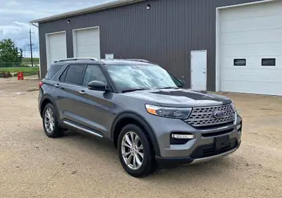 2022 FORD EXPLORER LIMITED 4WD Luxury, capability, and room for the whole family! This well-equipped...