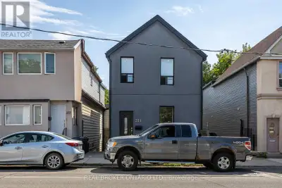 MAIN - 371 JONES AVENUE Toronto (Blake-Jones), Ontario