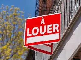 4 1/2 à louer Disponibilité : libre immédiatement Prix : 1 370$/mois stationnement inclus Contacter...