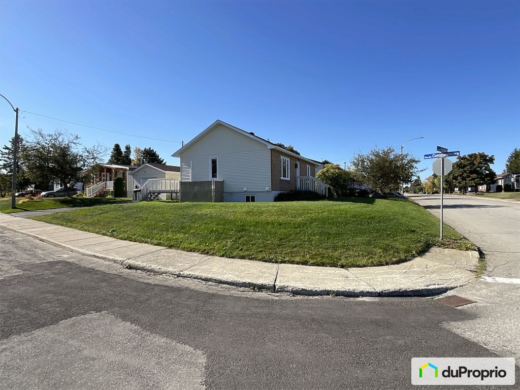 $330,000 - Bungalow for sale in Rimouski (Rimouski) — photo 2