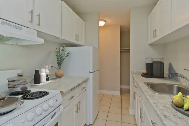 Mayfair Place Apartments - 2 Bedroom available at 6707 Elbow Dri in Long Term Rentals in Calgary - Image 9