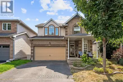 Welcome to this stunningly updated 3+1 bedroom, 4-bathroom detached home featuring a gorgeous backya...