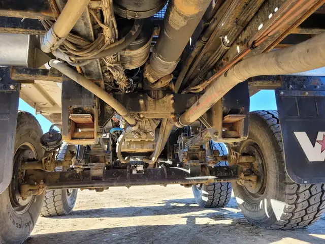 2013 WESTERN STAR 6900XD in Heavy Trucks in Saskatoon - Image 75