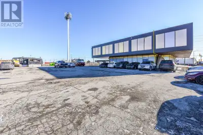 Prime Location!!Fully Professional Office Building !!! Private Office on Main Floor !!Great Expose T...