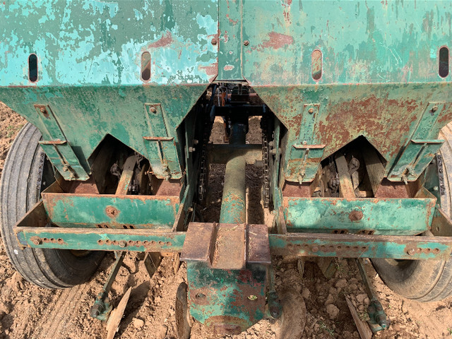 2 row potato planter in Other in Dartmouth - Image 4