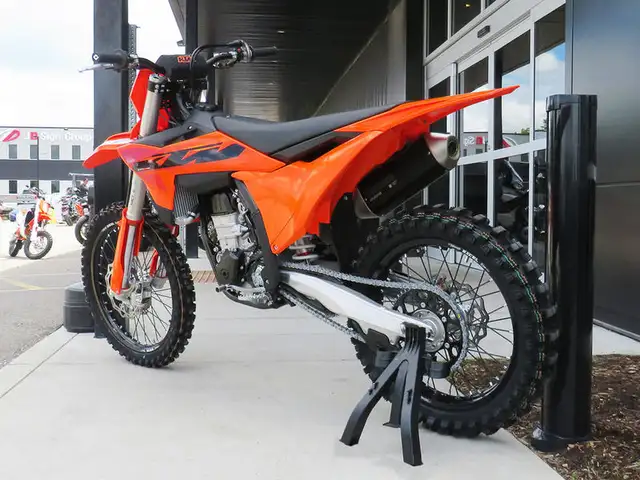 2025 KTM 450 SX-F in Dirt Bikes & Motocross in Cambridge - Image 6