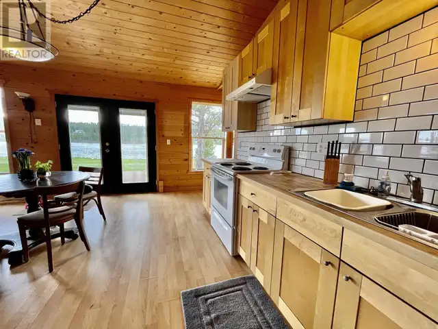 5574 LAKESIDE COURT 100 Mile House, British Columbia in Houses for Sale in 100 Mile House - Image 11