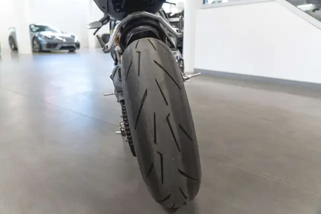 2025 Ducati Panigale V2 *BAS KMs!*5533992136638566420