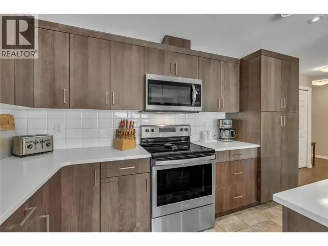3388 Skaha Lake Road Unit# 807 Penticton, British Columbia in Condos for Sale in Penticton - Image 16