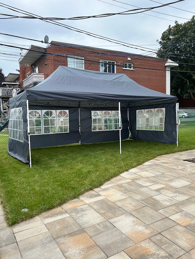Chapiteau 10’ x 20’ à louer pour tout type d’événements.. Vous voulez que vos invités soient à l’abr...