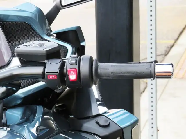 2026 BMW K 1600 GTL Option 719 in Sport Touring in Cambridge - Image 15