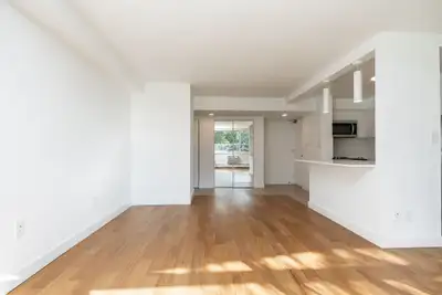 Renovated two bedroom, Dixon and Islington - ID 2898, View more