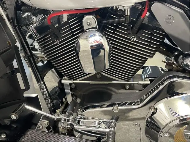 2006 Harley-Davidson Electra Glide Ultra Classic ONE OF A KIND/N in Sport Touring in North Bay - Image 20