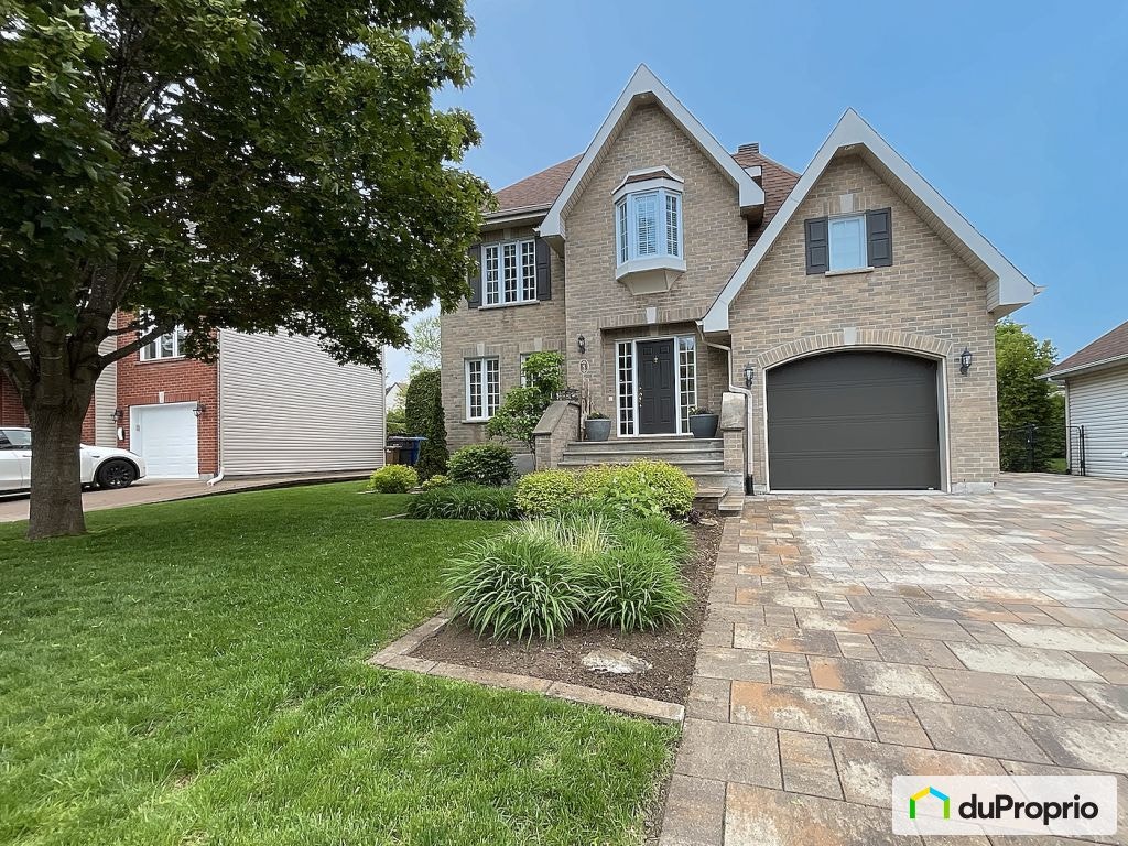 $897,000 - 2 Storey for sale in Blainville — photo 1