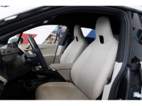 2024 BMW iX xDrive50 Electric Motor AWD Single-Speed Automatic EXTERIOR - ALPINE WHITE INTERIOR - OY... (image 7)