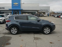 2017 Kia Sportage LX AWD Reliable, versatile, and ready for any season this 2017 Kia Sportage LX AWD... (image 3)