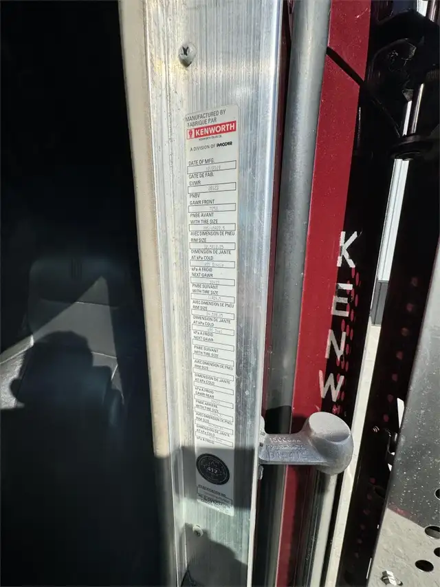 2020 KENWORTH W900L in Heavy Trucks in City of Montréal - Image 28