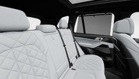 BMW Laval présente la toute nouvelle *BMW X5 M60i xDrive 2026.* Une combinaison de puissance, confor... (image 8)