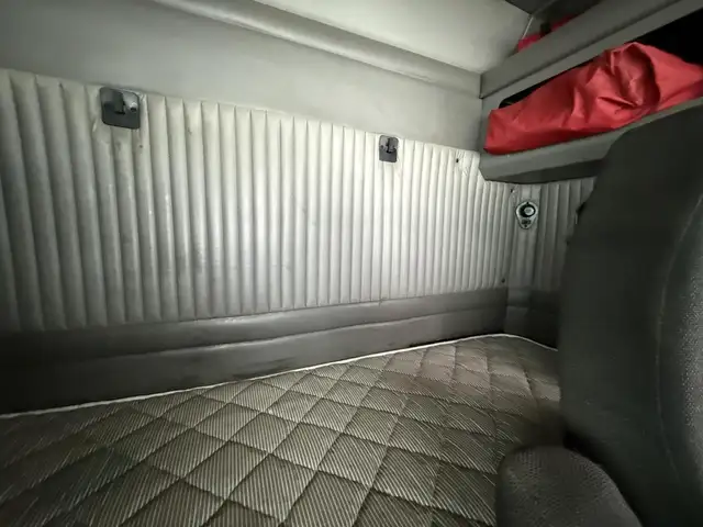 2006 KENWORTH T800 in Heavy Trucks in Saskatoon - Image 15