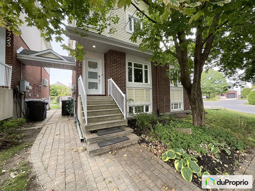 $625,900 - Semi-detached for sale in Ste-Julie — photo 1