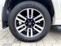 Four Wheel Drive,Tow Hitch,Conventional Spare Tire,Auto-Dimming Rearview Mirror,Premium Synthetic Se... (image 9)