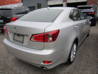 AUTOMATIC. FINISHED IN SILVER WITH BLACK LEATHER INTERIOR. ALLOY WHEELS, ALL WHEEL DRIVE, A/C, PREMI... (image 3)