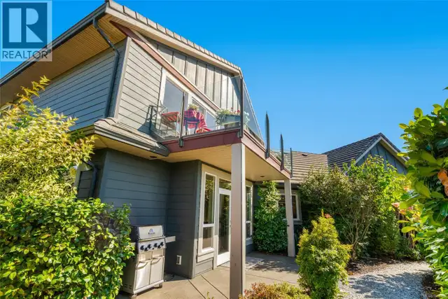 3172 Royal Vista Way Courtenay, British Columbia in Houses for Sale in Comox / Courtenay / Cumberland - Image 7