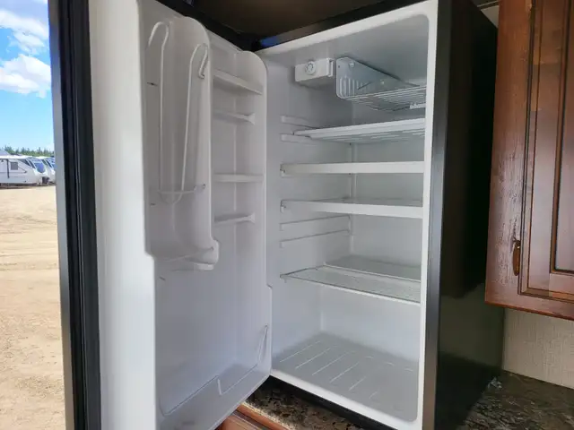 2014 Keystone OUTBACK 312 BH in Travel Trailers & Campers in St. Albert - Image 13
