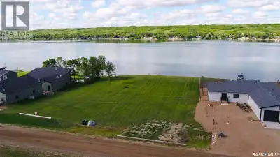 Discover the perfect blend of natural beauty and peaceful lake living with waterfront lots at Buffal...