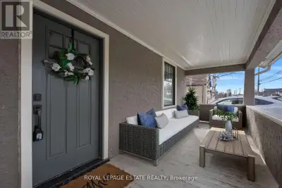 6641 MAIN STREET Whitchurch-Stouffville (Stouffville), Ontario
