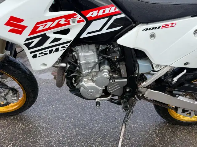2019 Suzuki DRZ-400 SM, DUAL SPORT, SUPERMOTO, GOLD WHEELS in Sport Touring in London - Image 10