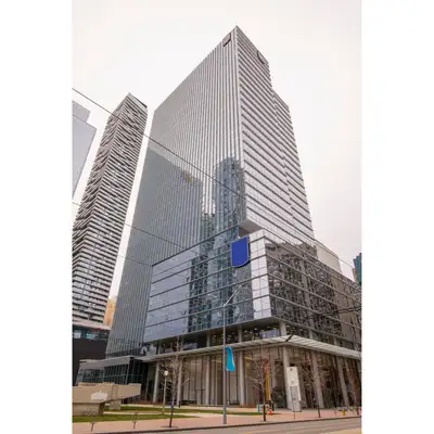 Office space for rent for 2 persons in Waterpark Place, View more