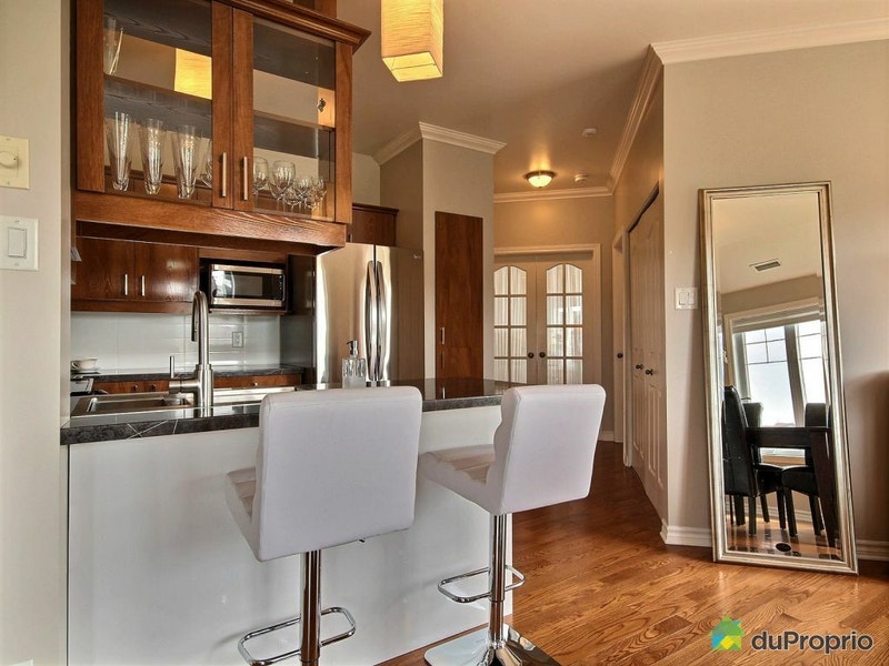 425 000 Condo à vendre à SteTherese Condos à vendre Laval/Rive