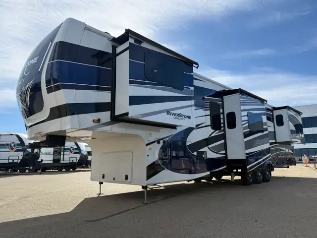 2024 Forest River RIVERSTONE 421 FK in Travel Trailers & Campers in St. Albert - Image 7