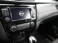 Just Traded! One Owner, Clean Carfax, Dealer Serviced! 2020 Nissan Rogue SV! Equipped with Blind Spo... (image 8)