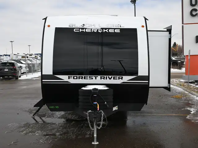 2026 GREY WOLF 27GHBL in Travel Trailers & Campers in St. Albert - Image 3