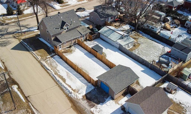 25 27 7th Street SE Portage La Prairie, Manitoba in Houses for Sale in Portage la Prairie - Image 3