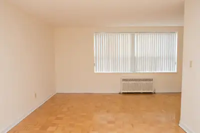1 Bedroom Apartment for Rent - 672 Kennedy Rd.