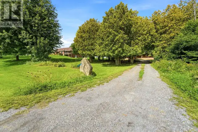 1715 CARSONBY ROAD E Ottawa, Ontario in Houses for Sale in Ottawa - Image 5