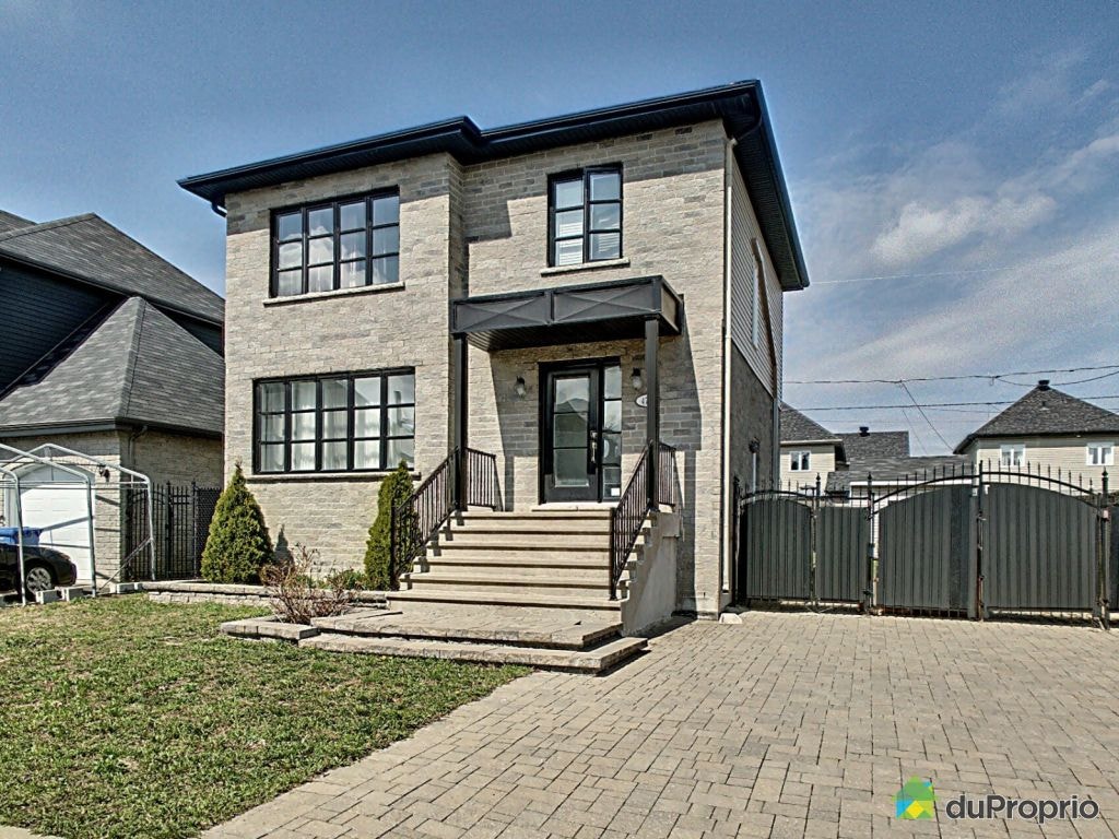 $849,800 - 2 Storey for sale in Longueuil (St-Hubert) — photo 1