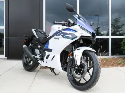 We are currently sold out of this model. Please contact one of our Sales Specialists to determine fu...